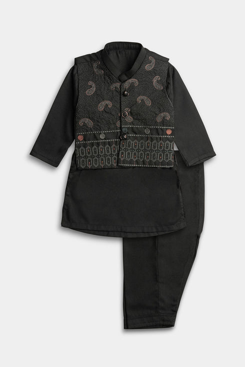 Embroidered Shalwaar kameez - Black